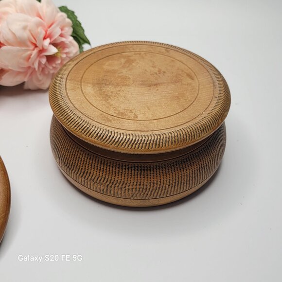 Vintage Round Wooden Decorative Japanese Trinket Box Made in Japan - Picture 7 of 12